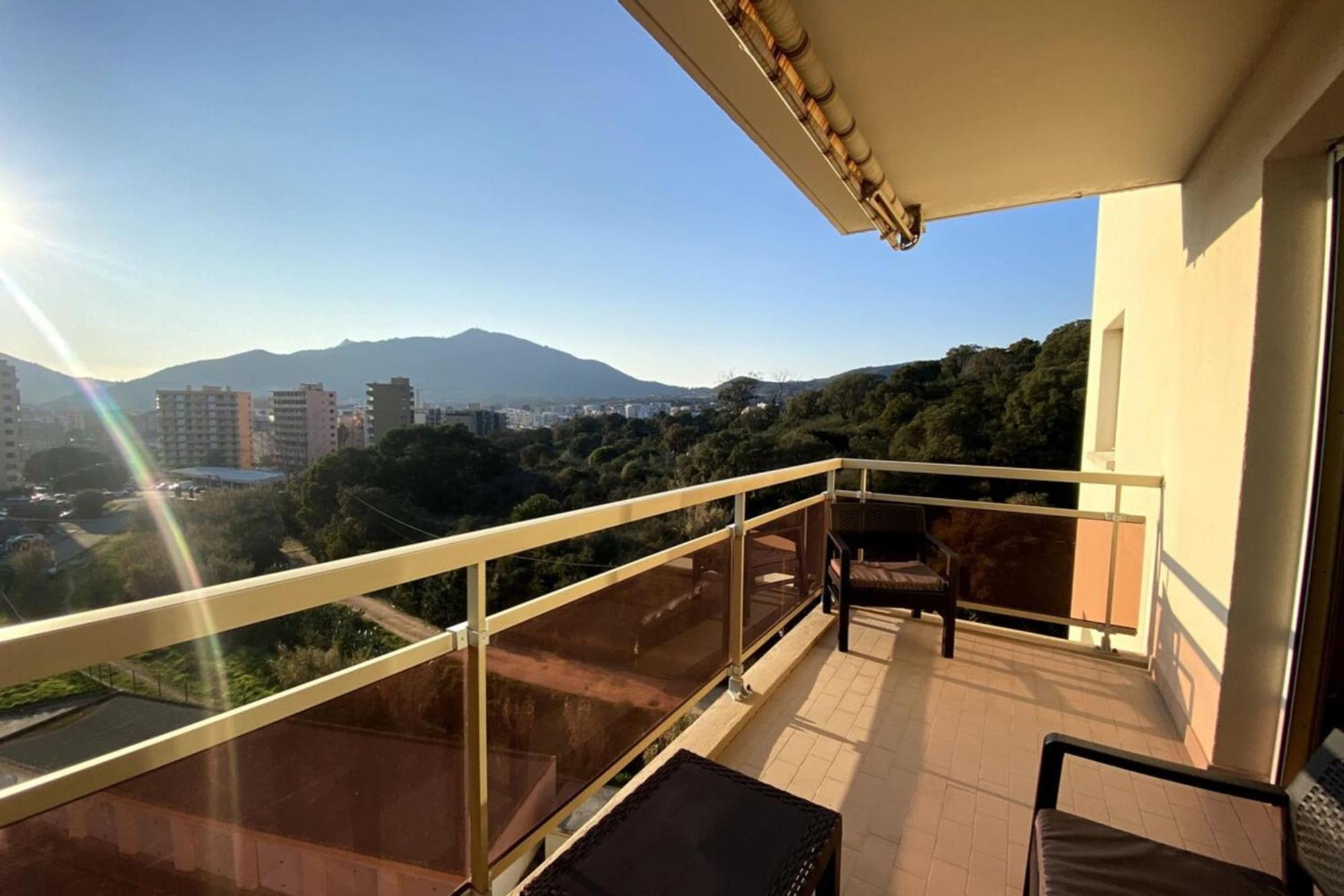 Casamea - Spacieux, Terrasse, Clim, Parking أجاكسيو المظهر الخارجي الصورة
